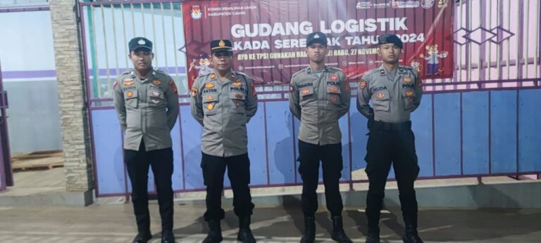 Ops Mantap Praja, Polres Ciamis Siagakan Anggota Pengamanan di Gudang Logistik KPU