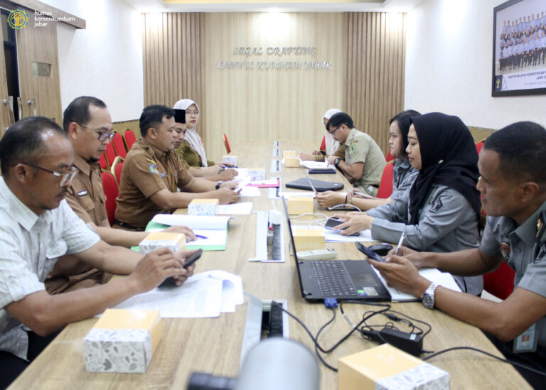 Kanwil Kemenkumham Jabar Bersama Pemkab Bandung Harmonisasikan Raperbup Tentang Perubahan Pada Inspektorat Daerah Kabupaten Bandung