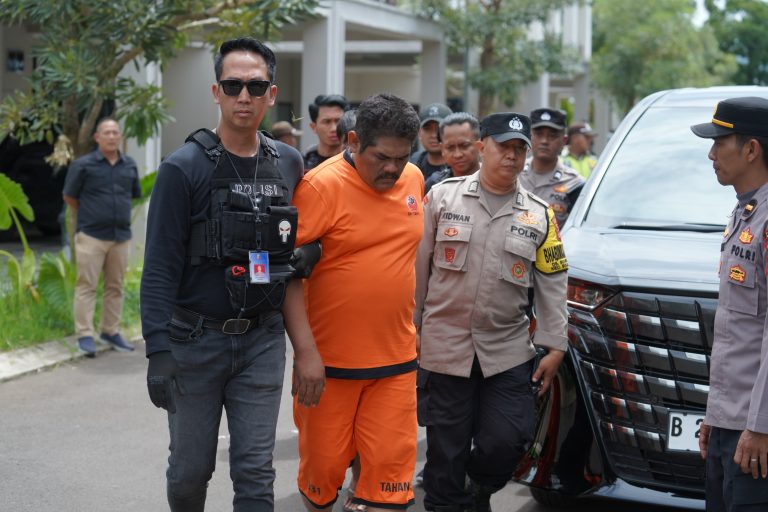 Polisi Imbau Warga Waspada: Pabrik Narkoba Ditemukan di Tengah Perumahan