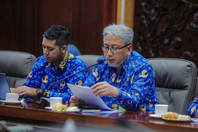 DLH Kota Bandung Siapkan 427 Petugas dan Puluhan Armada untuk Atasi Sampah Nataru