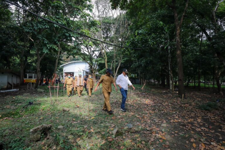 Pj Wali Kota Bandung Desak Pengembang Aplikasi Jagat Bertanggung Jawab atas Kerusakan Taman