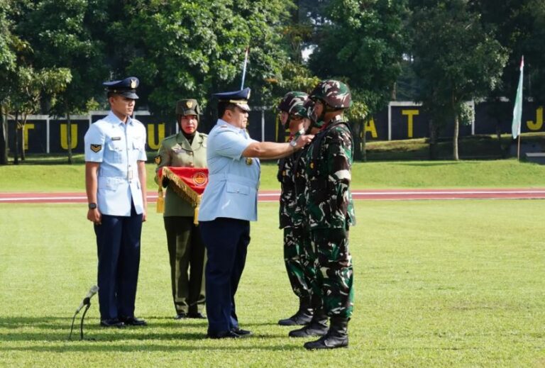 Wadan Kodiklat TNI Buka Dikma TNI di Akmil Magelang