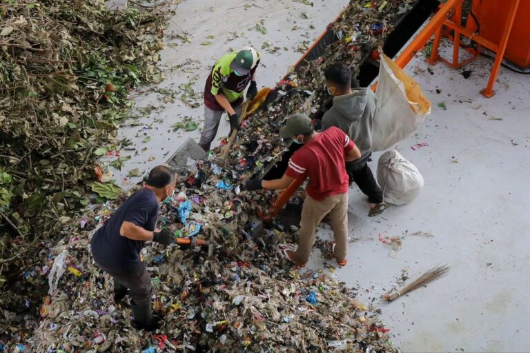 Tuntaskan Masalah Sampah Melalui Kolaborasi, Solusi untuk Kota Bandung yang Bersih