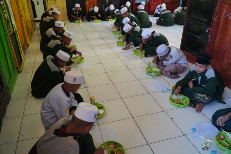 Panduan Program Makan Bergizi Gratis (MBG) di Lingkungan Pesantren