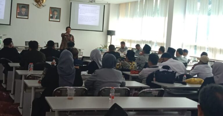 Dede Farhan Aulawi Paparkan Strategi Kepemimpinan Efektif di FBN Jawa Barat