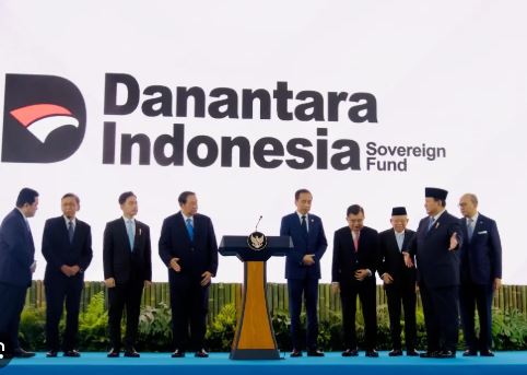 Prabowo Tunjuk Erick Thohir dan Muliaman Hadad Pimpin Dewan Pengawas Danantara