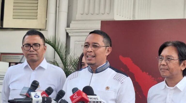 Klarifikasi Istana Soal Isu Penghapusan Gaji ke-13 dan ke-14 untuk ASN Tahun 2025