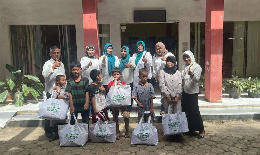 TP-PKK Jabar Berbagi Kebahagiaan di Panti Sosial Selama Ramadan