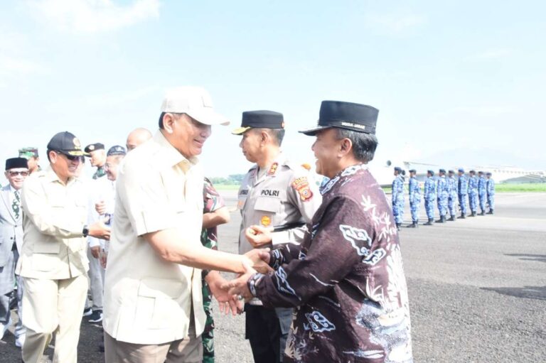 Menhan Serahkan 700 Unit ‘Maung’, Sekda Jabar: Sinergi TNI-Polri-Daerah Makin Kuat