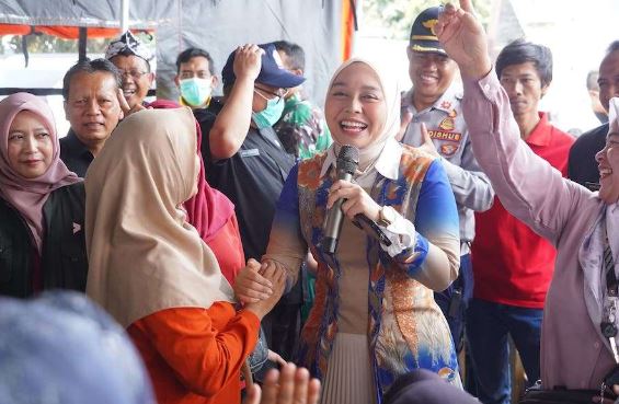 Wabup Garut Tinjau Roadshow Pelayanan Terpadu di Wanaraja: Layanan Gratis untuk Masyarakat